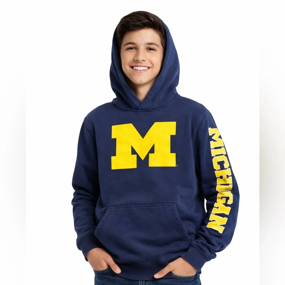 Fanatics Black Hoodie